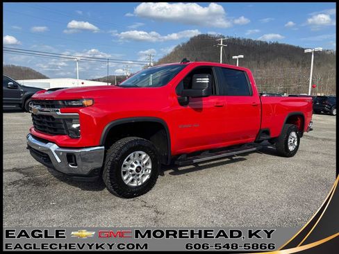Used 2025 Chevrolet Silverado 2500 LT w/ Safety Package AWD/4WD image 1