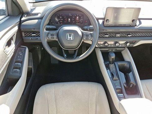 Used 2024 Honda Accord EX image 11