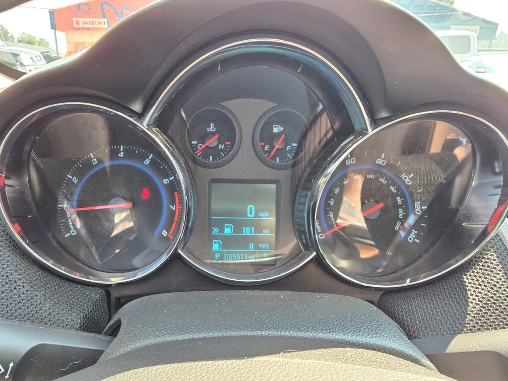 Used 2012 Chevrolet Cruze LTZ FWD image 30