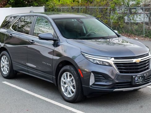 Used 2023 Chevrolet Equinox LT AWD/4WD image 9