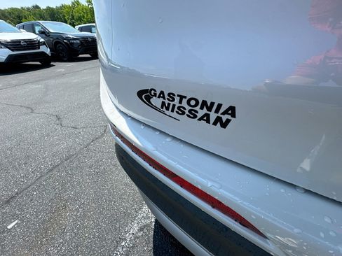Used 2023 Lincoln Corsair Reserve w/ Equipment Group 201A FWD image 36
