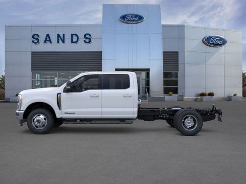 New 2026 Ford F350 Lariat image 3