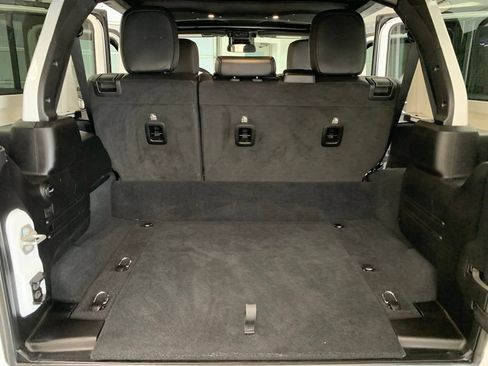 Certified 2024 Jeep Wrangler Unlimited Sahara w/ Safety Group AWD/4WD image 12