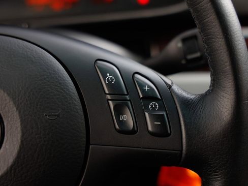 Used 2005 BMW 330Ci Convertible image 27