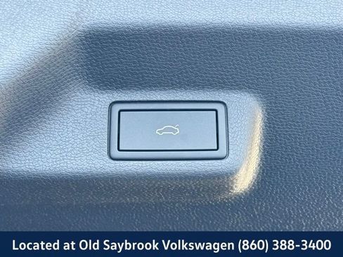 New 2025 Volkswagen ID. Buzz Pro S RWD image 20