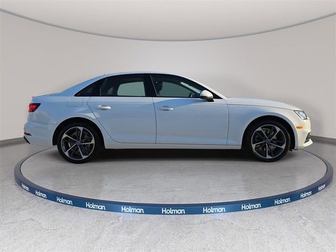 Used 2019 Audi A4 2.0T Premium image 3