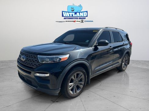 Used 2023 Ford Explorer XLT w/ Equipment Group 202A RWD image 19