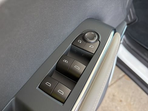 New 2026 GMC Acadia Elevation image 11