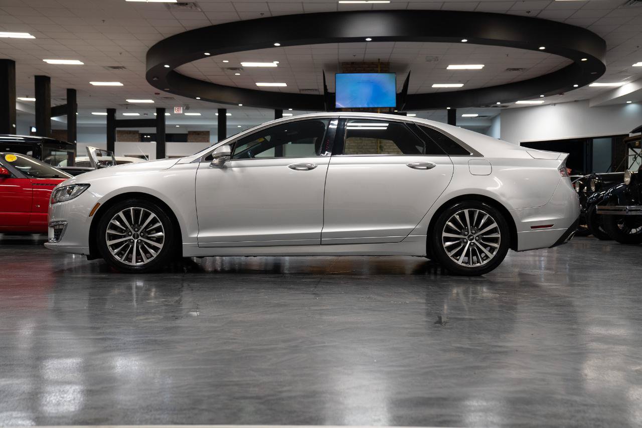 Used 2018 Lincoln MKZ Select w/ Select Plus Package FWD image 6