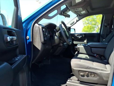 Certified 2022 Chevrolet Silverado 1500 Custom w/ LPO, Dark Essentials Package AWD/4WD image 14