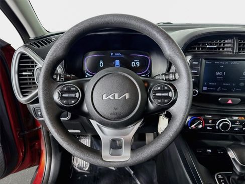 Used 2024 Kia Soul LX w/ Option Group 015 FWD image 13