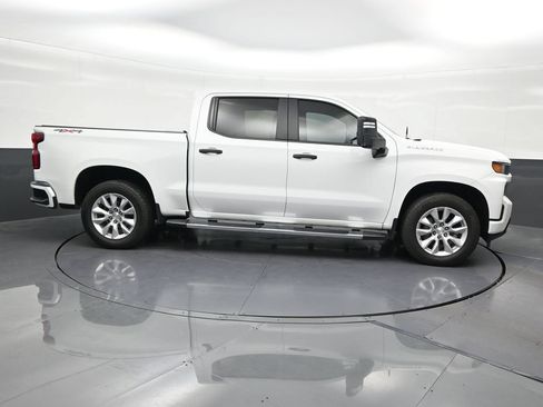 Used 2021 Chevrolet Silverado 1500 Custom w/ Custom Max Trailering Package AWD/4WD image 7