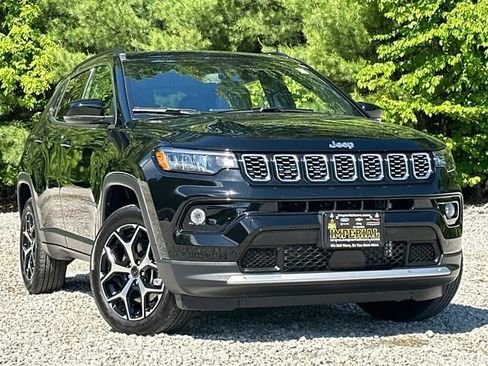 New 2026 Jeep Compass Limited w/ Sun, Sound & Navigation Group AWD/4WD image 2
