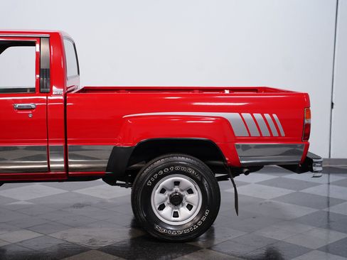 Used 1988 Toyota Pickup 4x4 Regular Cab image 21