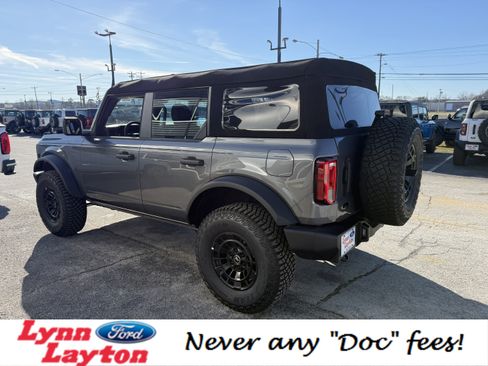 New 2025 Ford Bronco 4-Door image 29