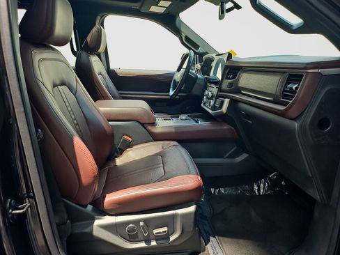 Used 2022 Ford Expedition Max Limited RWD image 17