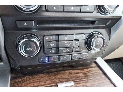 Used 2017 Ford F150 Lariat w/ Equipment Group 501A Mid image 23