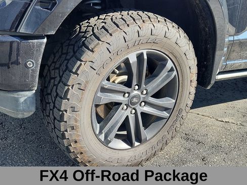 Used 2022 Ford F150 Lariat w/ Equipment Group 502A High AWD/4WD image 7