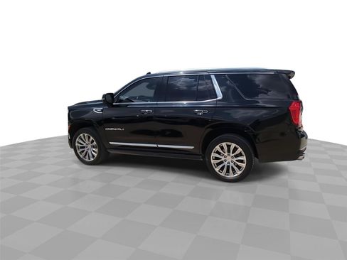 Used 2022 GMC Yukon Denali w/ Denali Premium Package AWD/4WD image 6