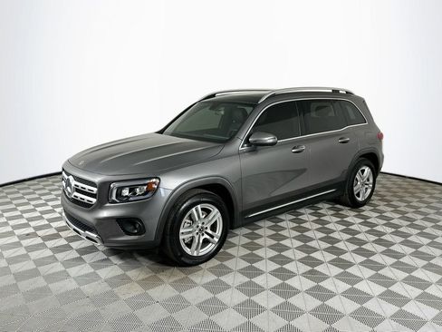 Used 2023 Mercedes-Benz GLB 250 GLB 250 image 3