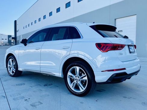 Used 2020 Audi Q3 2.0T Prestige w/ Prestige Package image 7