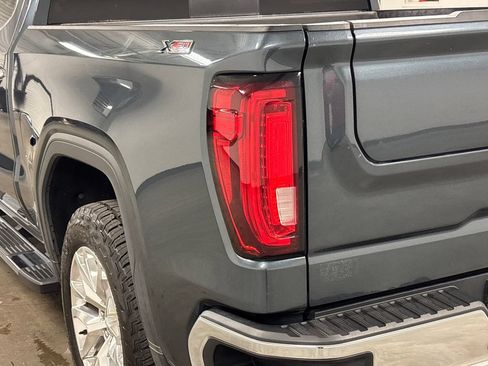 Used 2019 GMC Sierra 1500 SLT w/ SLT Premium Plus Package AWD/4WD image 18