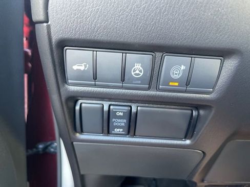 Used 2024 Nissan Armada Platinum w/ Captain's Chairs Package image 18