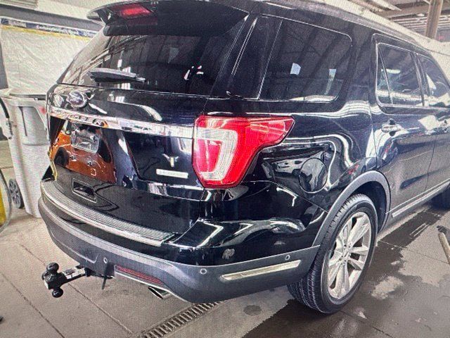 Used 2018 Ford Explorer Limited w/ Equipment Group 301A FWD image 7