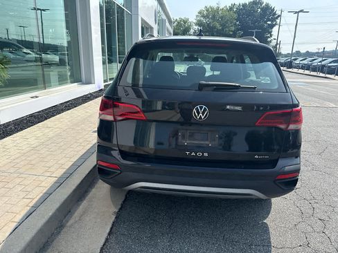 Used 2022 Volkswagen Taos S w/ IQ Drive S Package AWD/4WD image 12