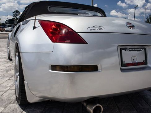 Used 2006 Nissan 350Z Touring RWD image 14