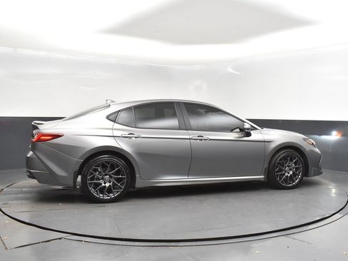 Used 2025 Toyota Camry XSE image 8