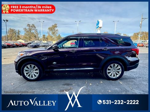 Used 2022 Ford Explorer King Ranch w/ Premium Technology Package image 4