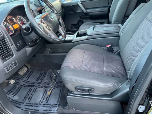 Used 2014 Nissan Titan SV w/ SV Value Truck Package image 18