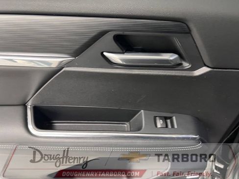 Used 2025 GMC Acadia Elevation FWD image 35
