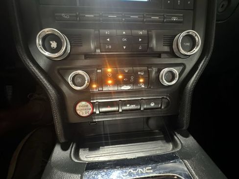 Used 2017 Ford Mustang GT RWD image 21