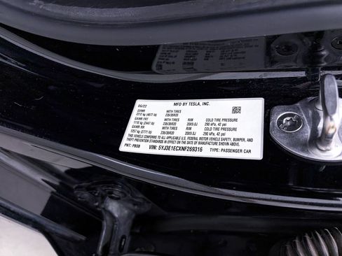 Used 2022 Tesla Model 3 Performance AWD/4WD image 35