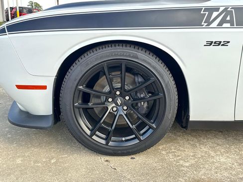 Certified 2023 Dodge Challenger R/T Scat Pack w/ T/A Package RWD image 10