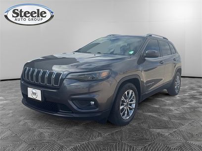 Used 2019 Jeep Cherokee Latitude Plus w/ Comfort/Convenience Group