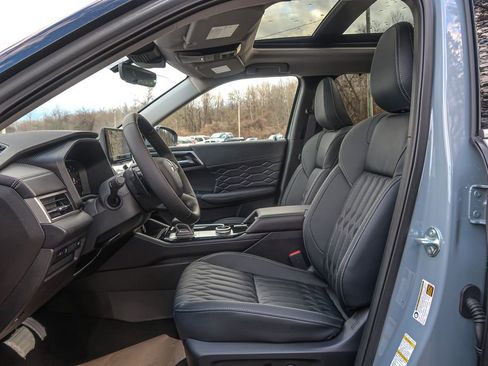 New 2026 Mitsubishi Outlander SEL FWD image 31