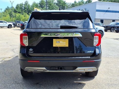 Used 2023 Ford Explorer XLT w/ Equipment Group 202A AWD/4WD image 5