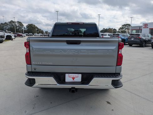 Used 2025 Chevrolet Silverado 1500 W/T w/ WT Value Package image 6