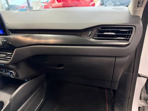 Used 2021 Ford Escape SEL w/ SEL Stealth AWD Package image 32