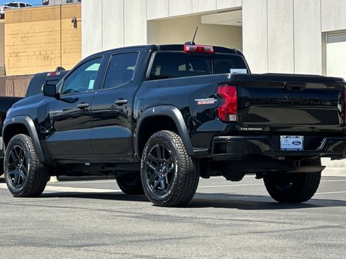 Used 2023 Chevrolet Colorado Trail Boss w/ Technology Package AWD/4WD image 5