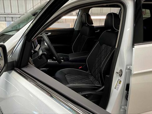 New 2026 Volkswagen Atlas SEL Premium R-Line image 11