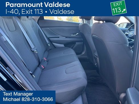 Certified 2024 Hyundai Elantra SE image 11