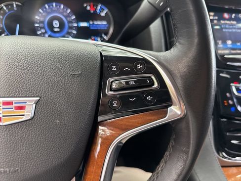 Used 2020 Cadillac Escalade 2WD image 41