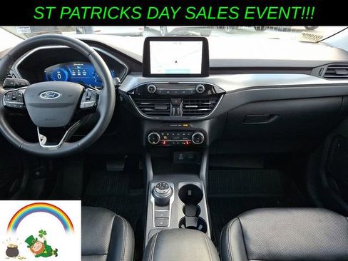 Certified 2022 Ford Escape Titanium w/ Class II Trailer Tow Package image 15