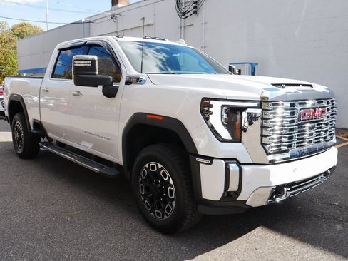 Used 2024 GMC Sierra 2500 Denali w/ Snow Plow Prep/Camper Package image 2