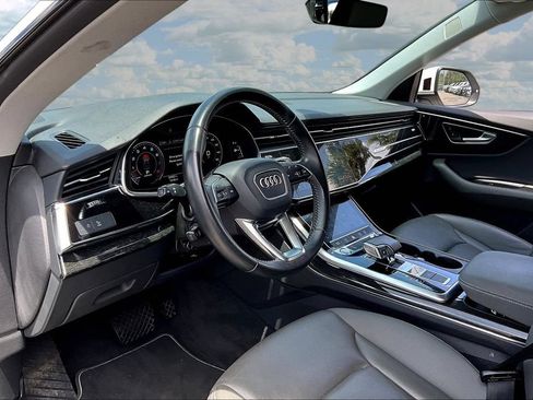 Used 2020 Audi Q8 Premium Plus w/ Premium Plus Package AWD/4WD image 17