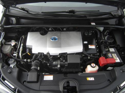 Used 2020 Toyota Prius XLE image 55